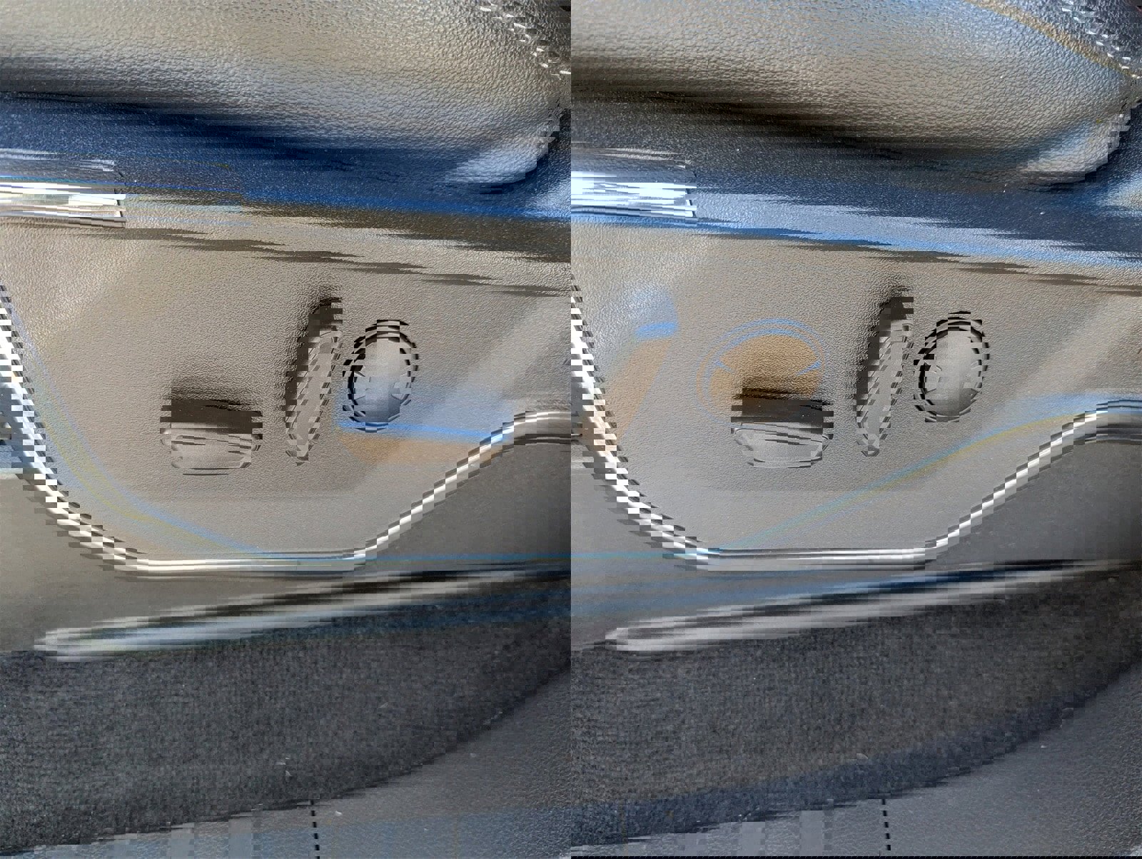 Certified 2023 Ford F150 Lariat image 30