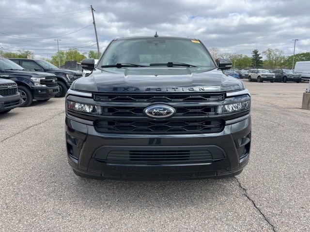 Certified 2024 Ford Expedition Limited AWD/4WD image 2