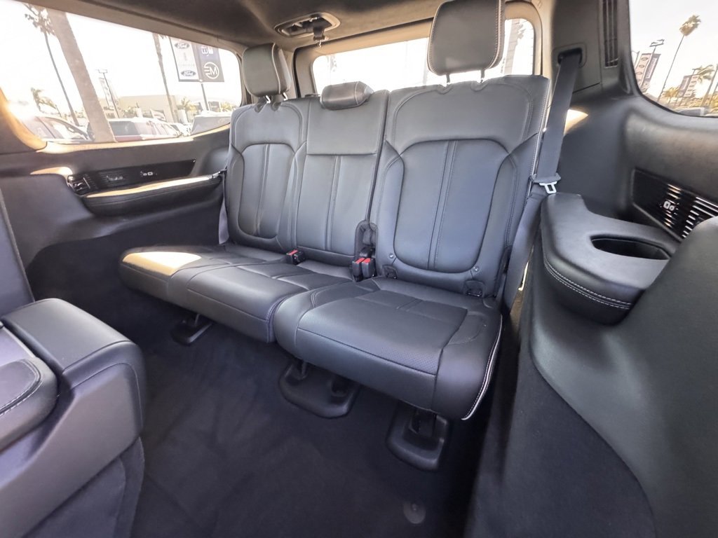 Used 2022 Jeep Grand Wagoneer Series II image 30