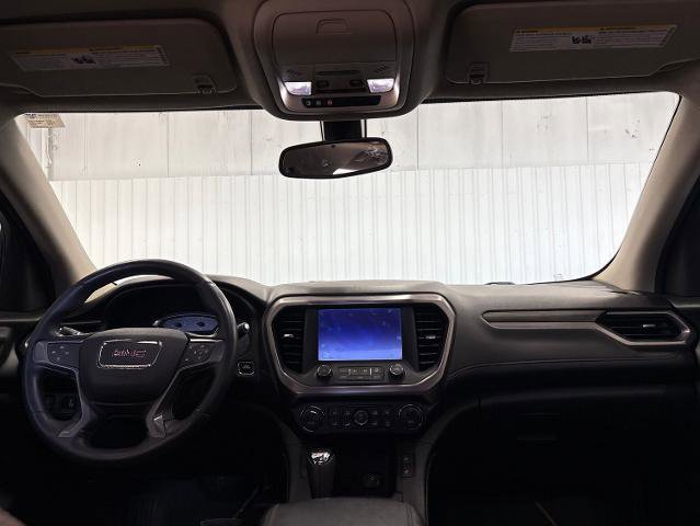 Used 2017 GMC Acadia SLT AWD/4WD image 16
