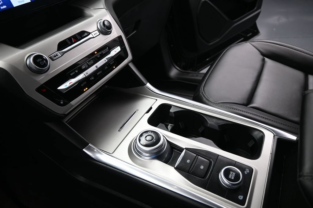 Certified 2022 Ford Explorer XLT AWD/4WD image 15