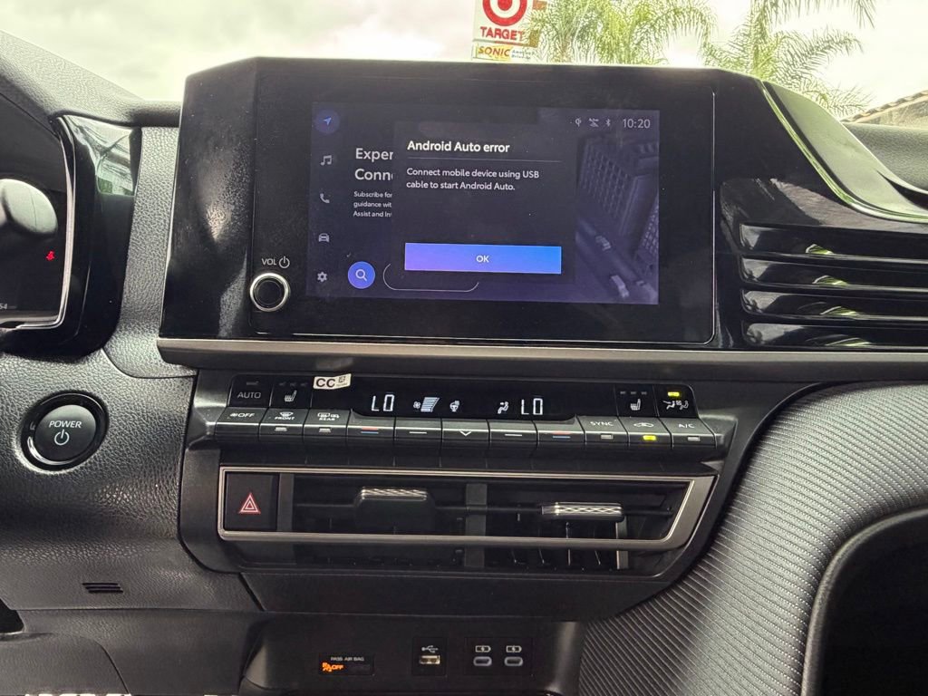 Used 2025 Toyota Camry SE w/ Convenience Package FWD image 31