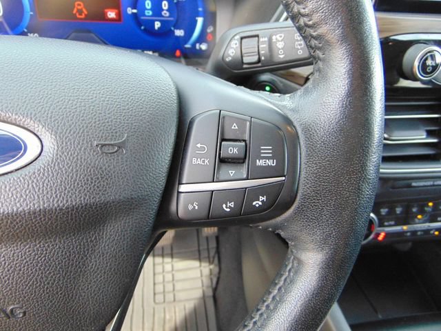 Certified 2020 Ford Escape Titanium AWD/4WD image 17