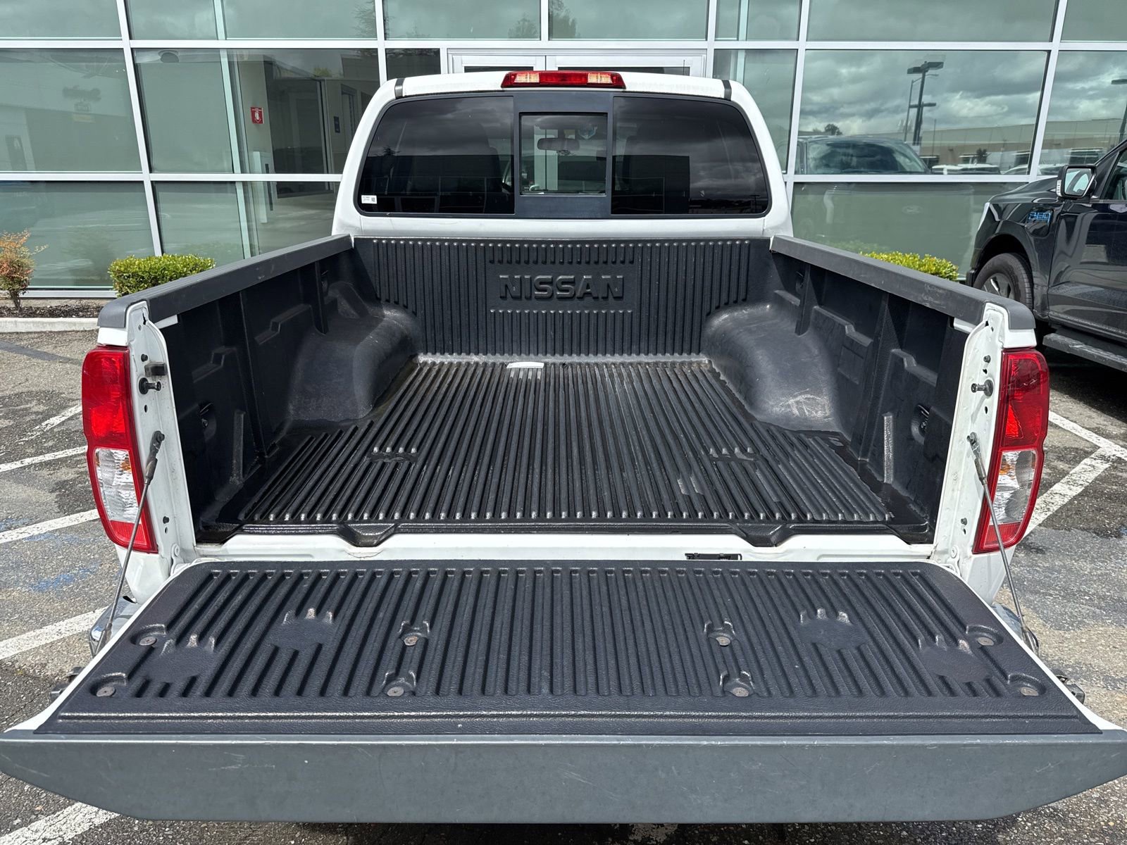 Used 2019 Nissan Frontier SV AWD/4WD image 15