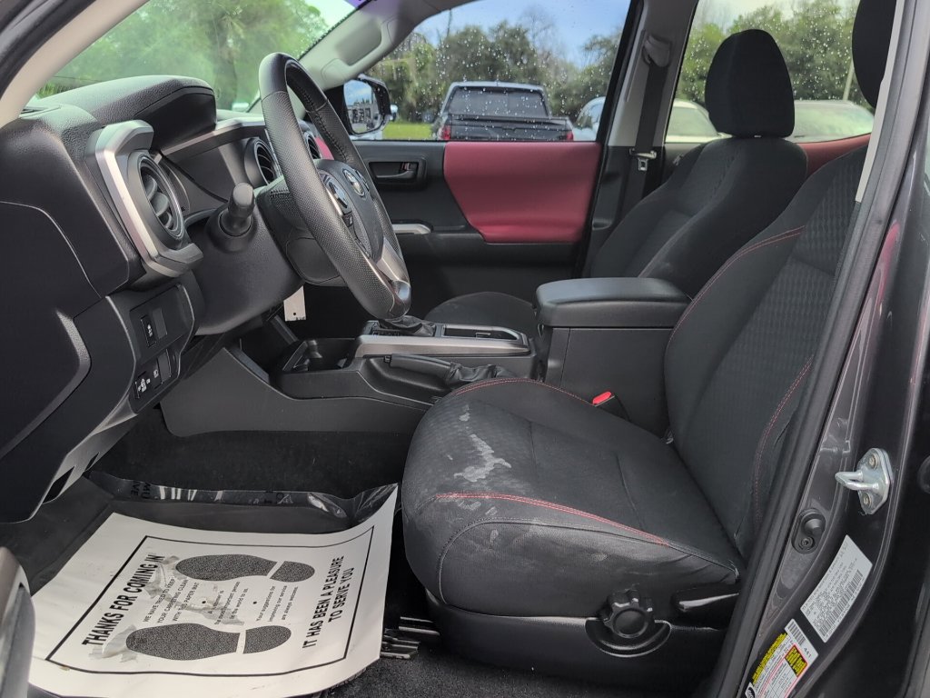 Used 2023 Toyota Tacoma SR5 RWD image 8