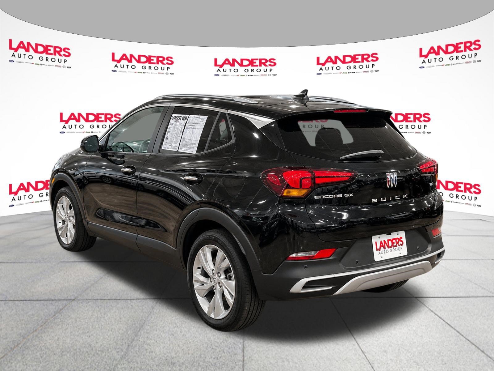 Used 2025 Buick Encore GX Preferred w/ Advanced Technology Package FWD image 7
