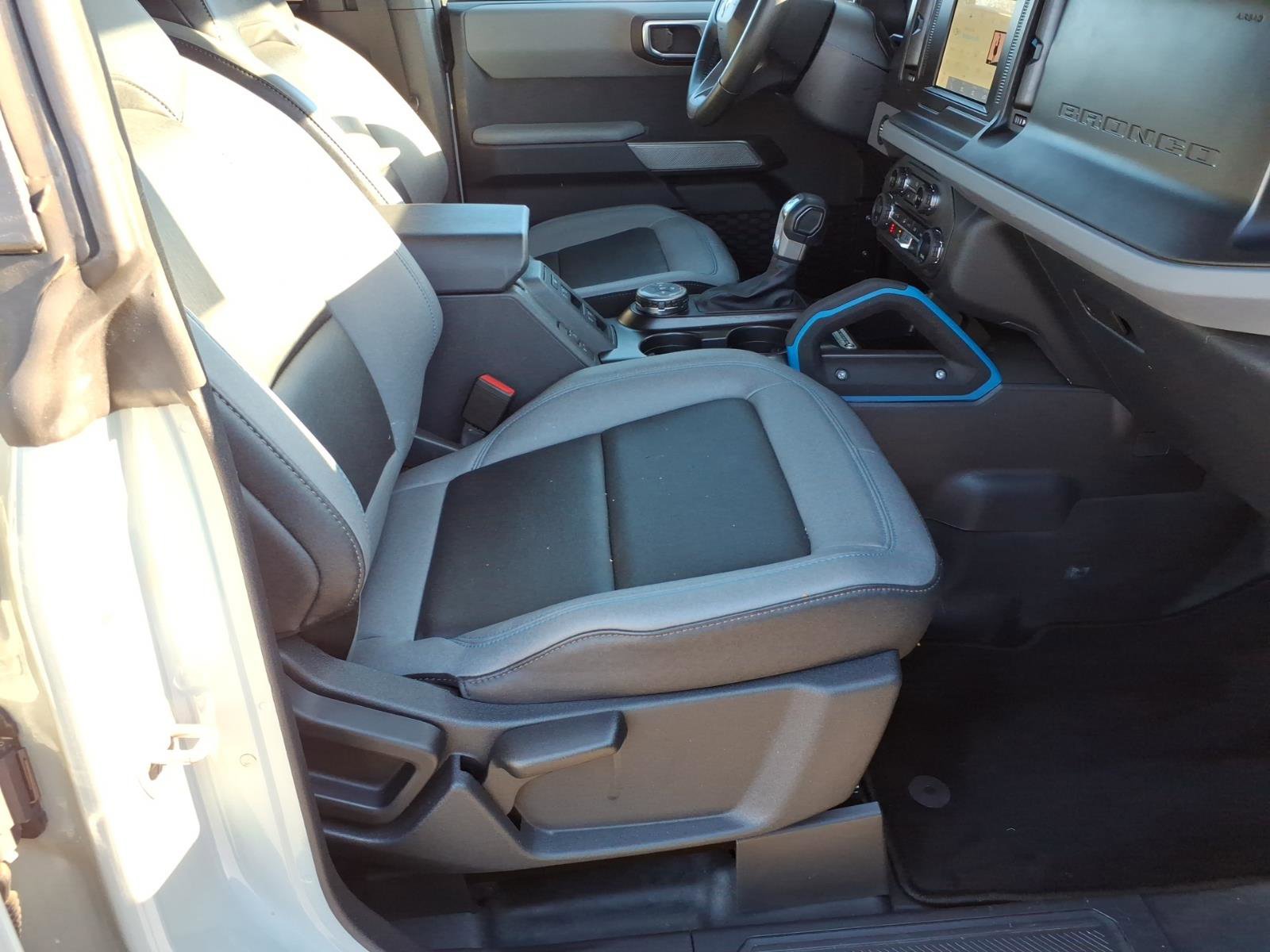 Certified 2023 Ford Bronco Black Diamond image 9