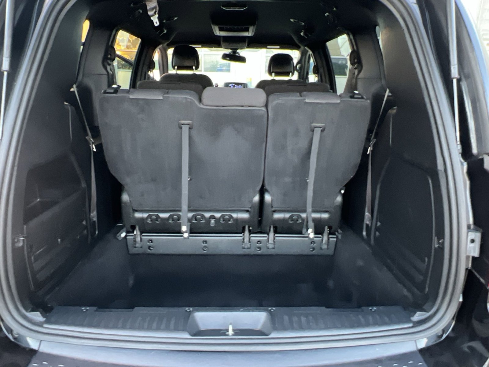 Used 2019 Dodge Grand Caravan SE FWD image 34