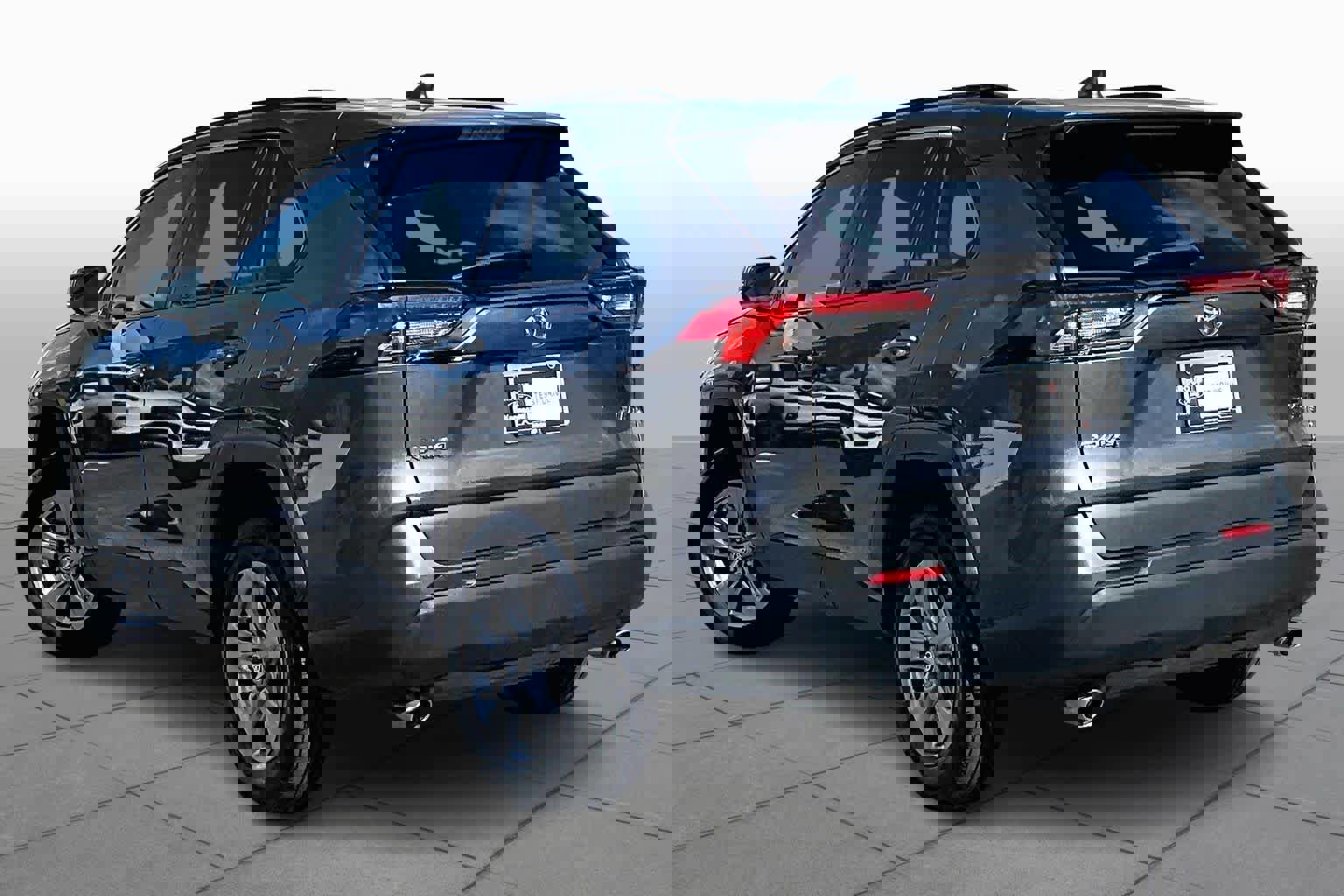 Used 2024 Toyota RAV4 XLE image 2