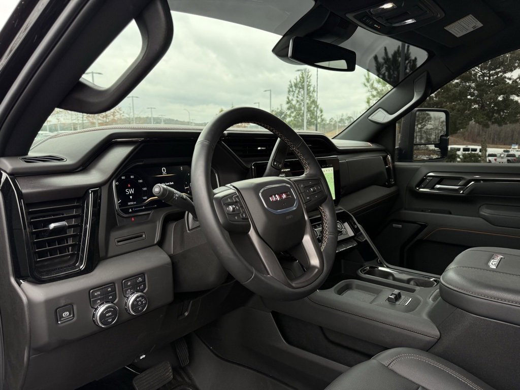 Used 2025 GMC Sierra 2500 AT4 w/ AT4 Preferred Package image 10
