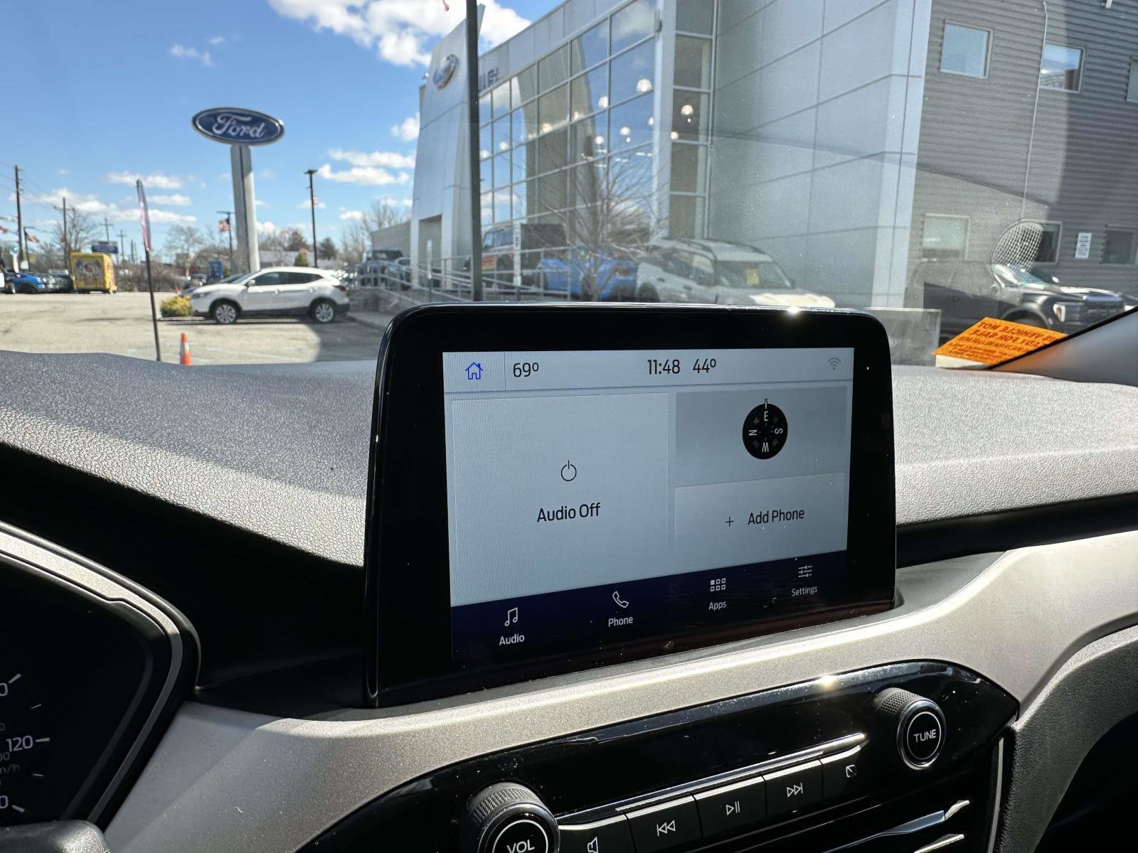 Certified 2022 Ford Escape SE w/ Cold Weather Package image 26