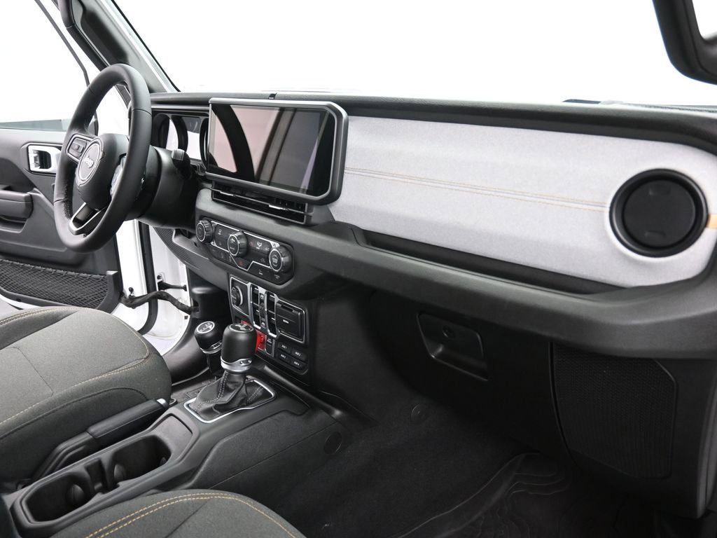 Used 2025 Jeep Wrangler Unlimited Sport AWD/4WD image 28