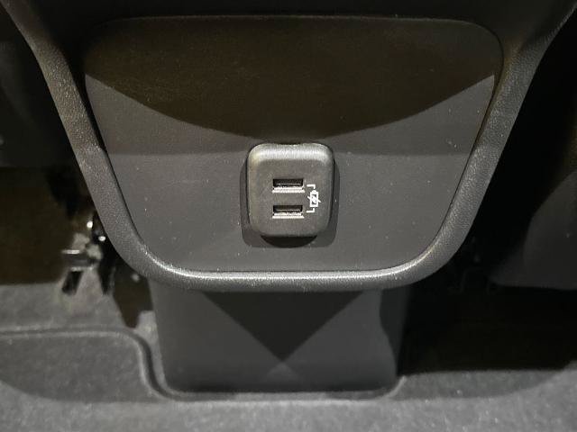 Used 2024 GMC Terrain SLE FWD image 30