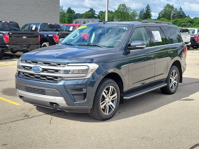 Certified 2022 Ford Expedition XLT AWD/4WD image 2