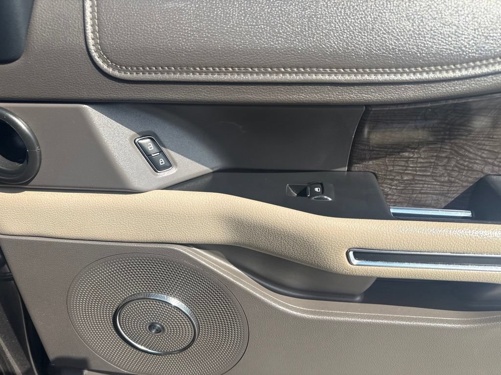 Certified 2021 Ford Expedition Max Limited RWD image 38