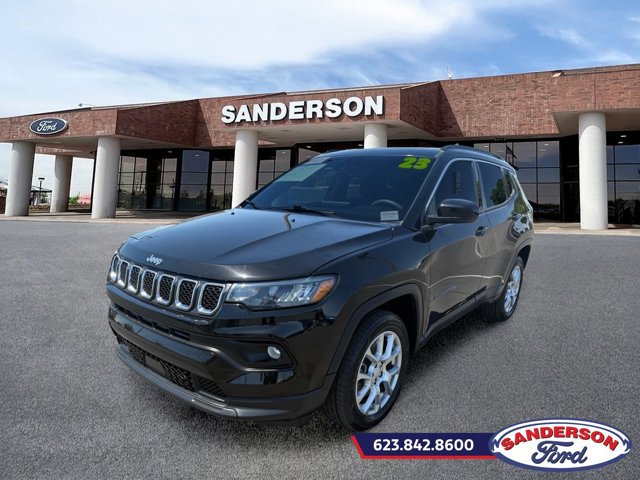Used 2023 Jeep Compass Latitude AWD/4WD image 7