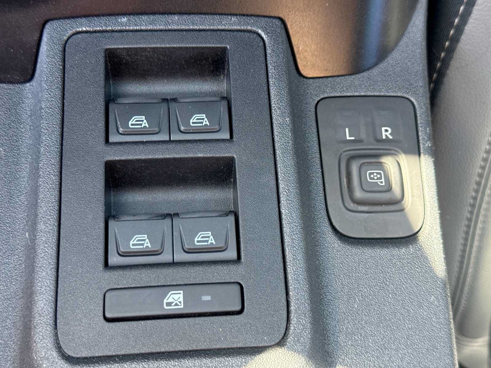 Certified 2023 Ford Bronco Outer Banks AWD/4WD image 16