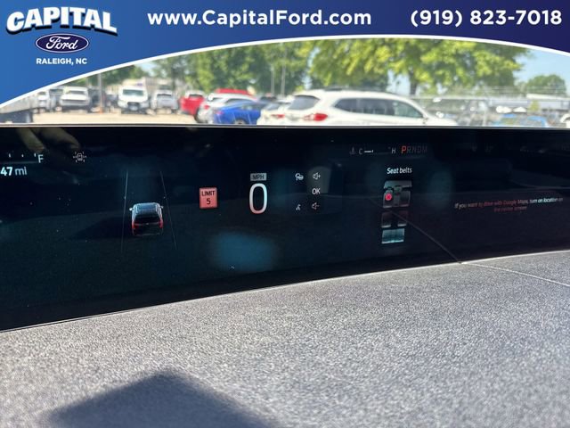 Certified 2025 Ford Expedition Max Platinum w/ Driver's Package AWD/4WD image 28
