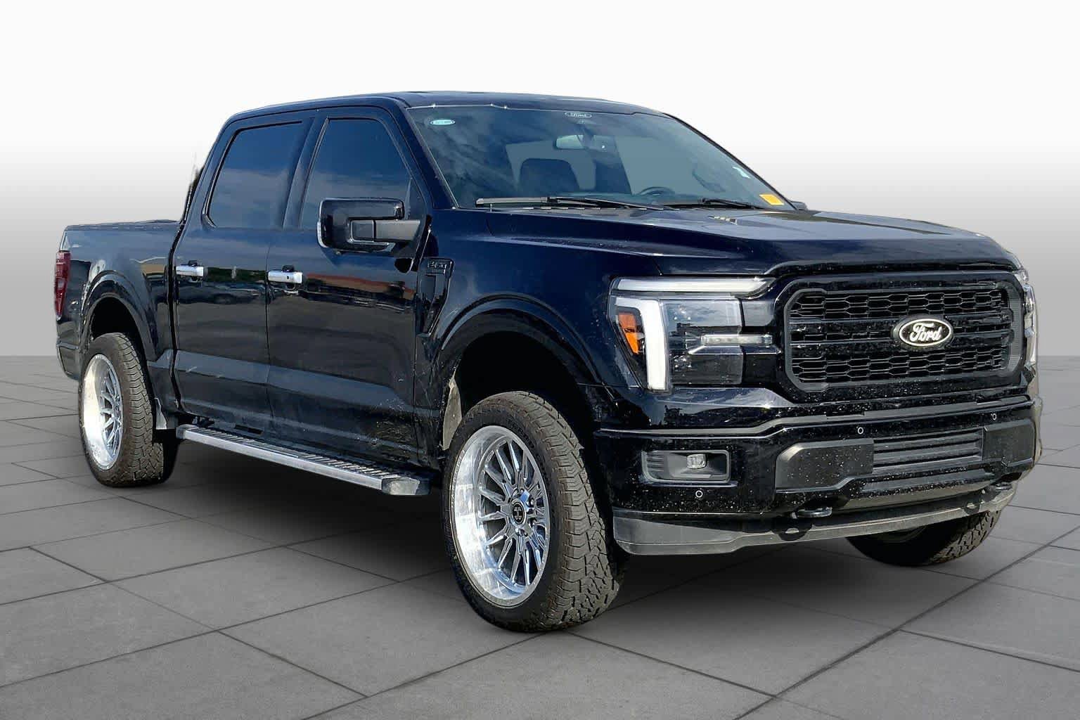 Certified 2025 Ford F150 Lariat w/ FX4 Off-Road Package AWD/4WD image 3