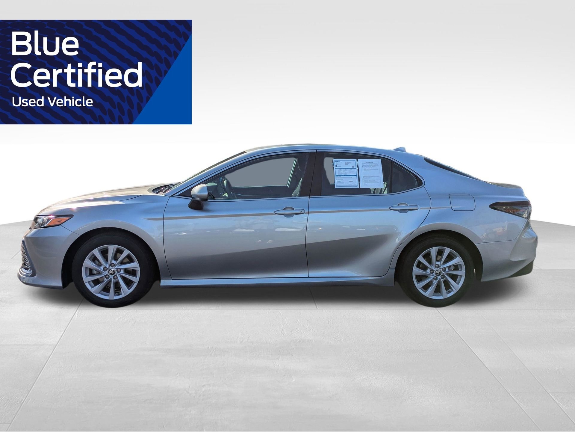 Used 2024 Toyota Camry LE FWD image 9