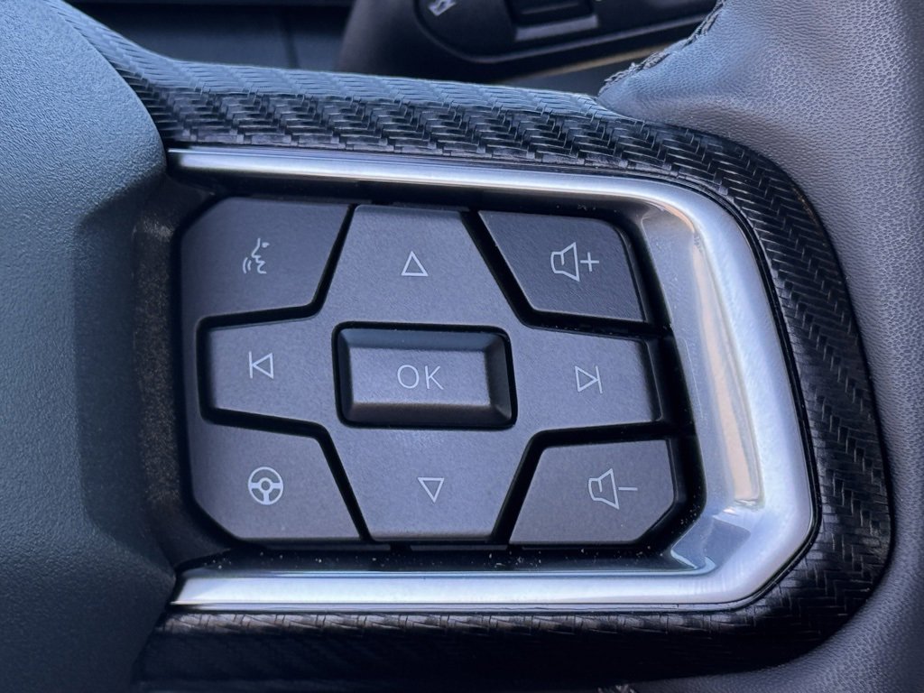 Certified 2025 Ford Mustang Coupe image 23