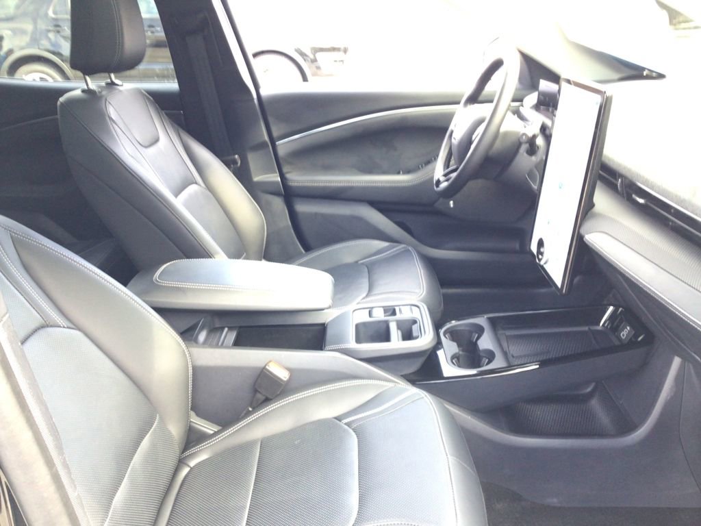 Certified 2025 Ford Mustang Mach-E Premium AWD/4WD image 29