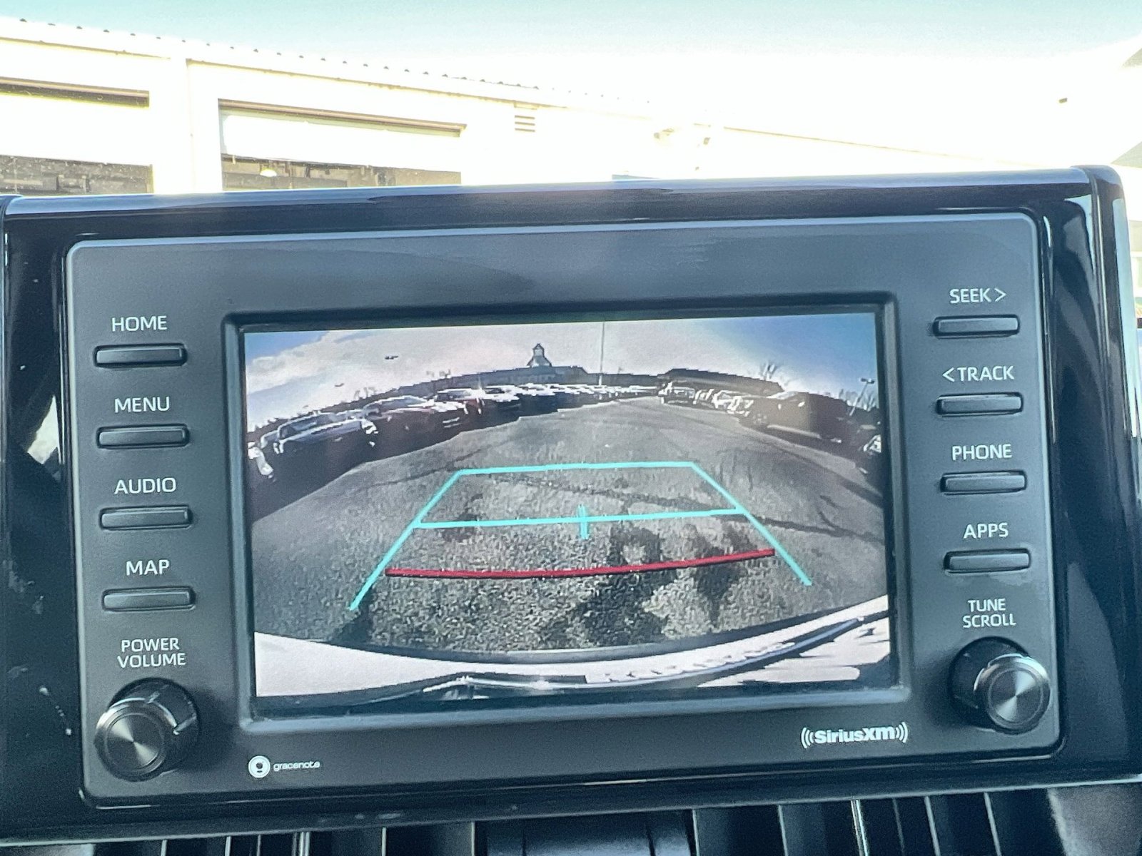 Used 2020 Toyota RAV4 XLE image 19