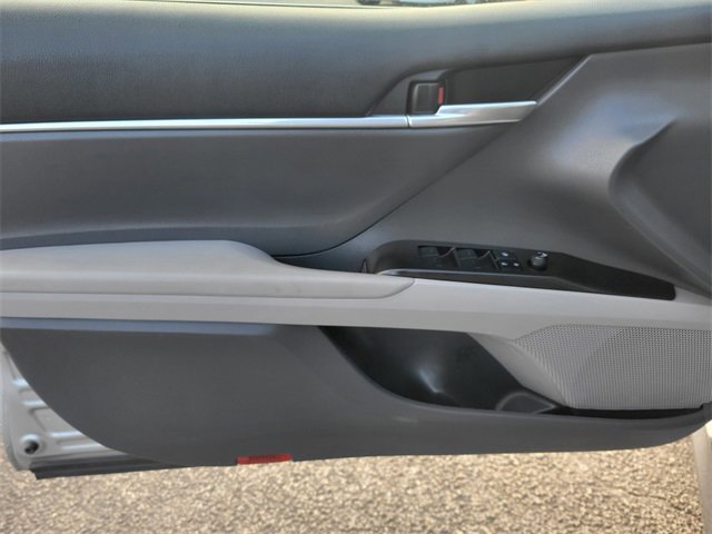 Used 2022 Toyota Camry LE image 15