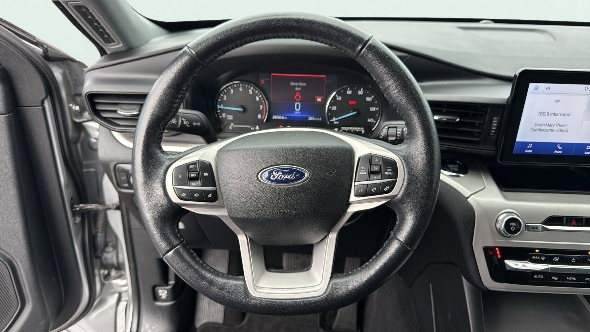 Certified 2022 Ford Explorer XLT w/ Class IV Trailer Tow Package image 14