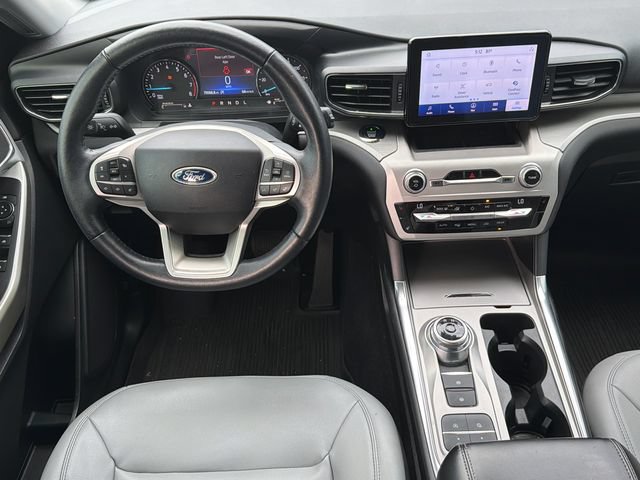 Certified 2021 Ford Explorer XLT w/ Equipment Group 202A RWD image 25