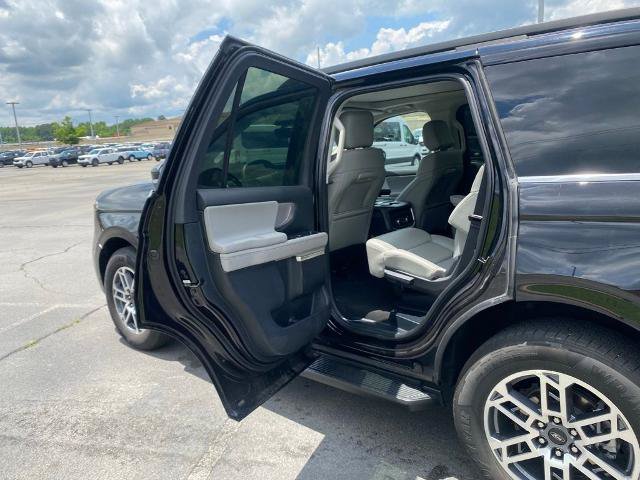 Certified 2025 Ford Expedition Active RWD image 28