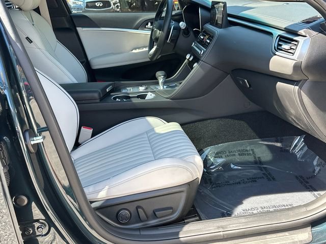 Used 2025 Genesis G70 2.5T w/ Sport Prestige Package AWD/4WD image 13