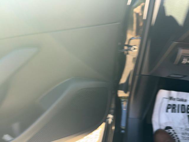 Used 2025 Toyota Corolla LE FWD image 20
