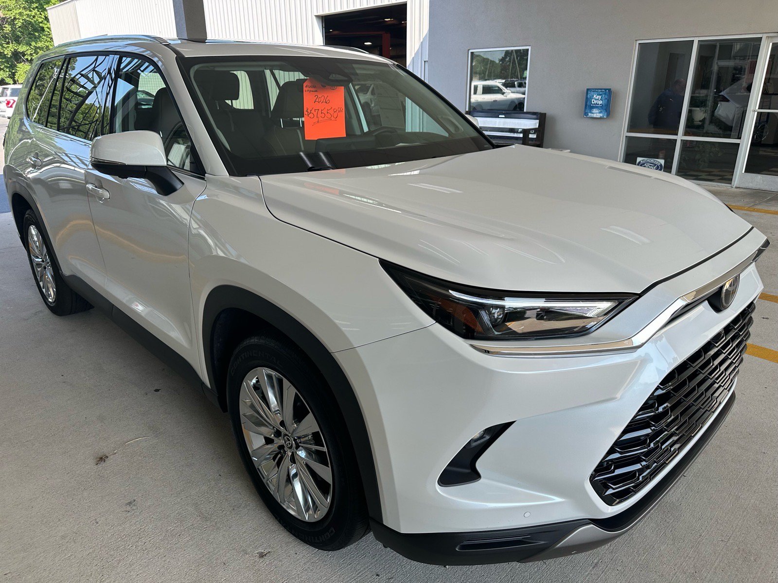 Used 2026 Toyota Grand Highlander AWD image 9