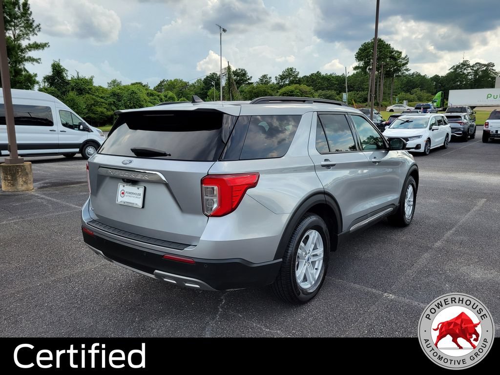 Certified 2024 Ford Explorer XLT w/ Equipment Group 202A RWD image 6