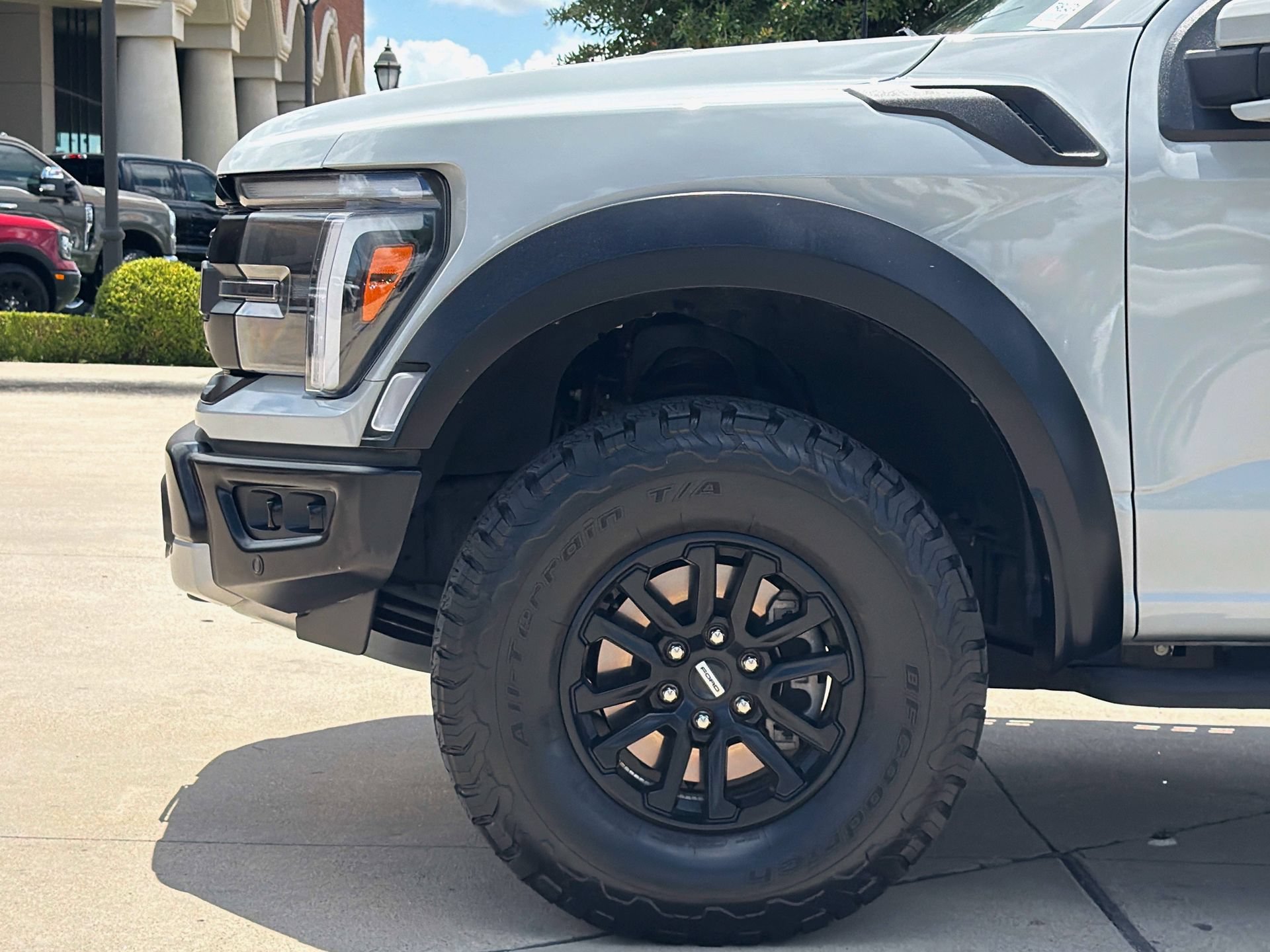 Certified 2024 Ford F150 Raptor AWD/4WD image 10