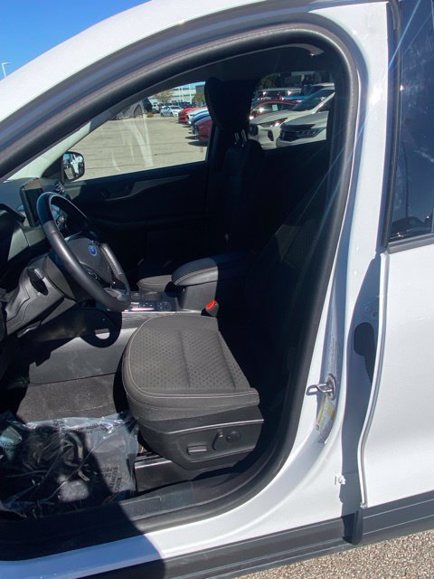 Certified 2023 Ford Escape Active AWD/4WD image 9