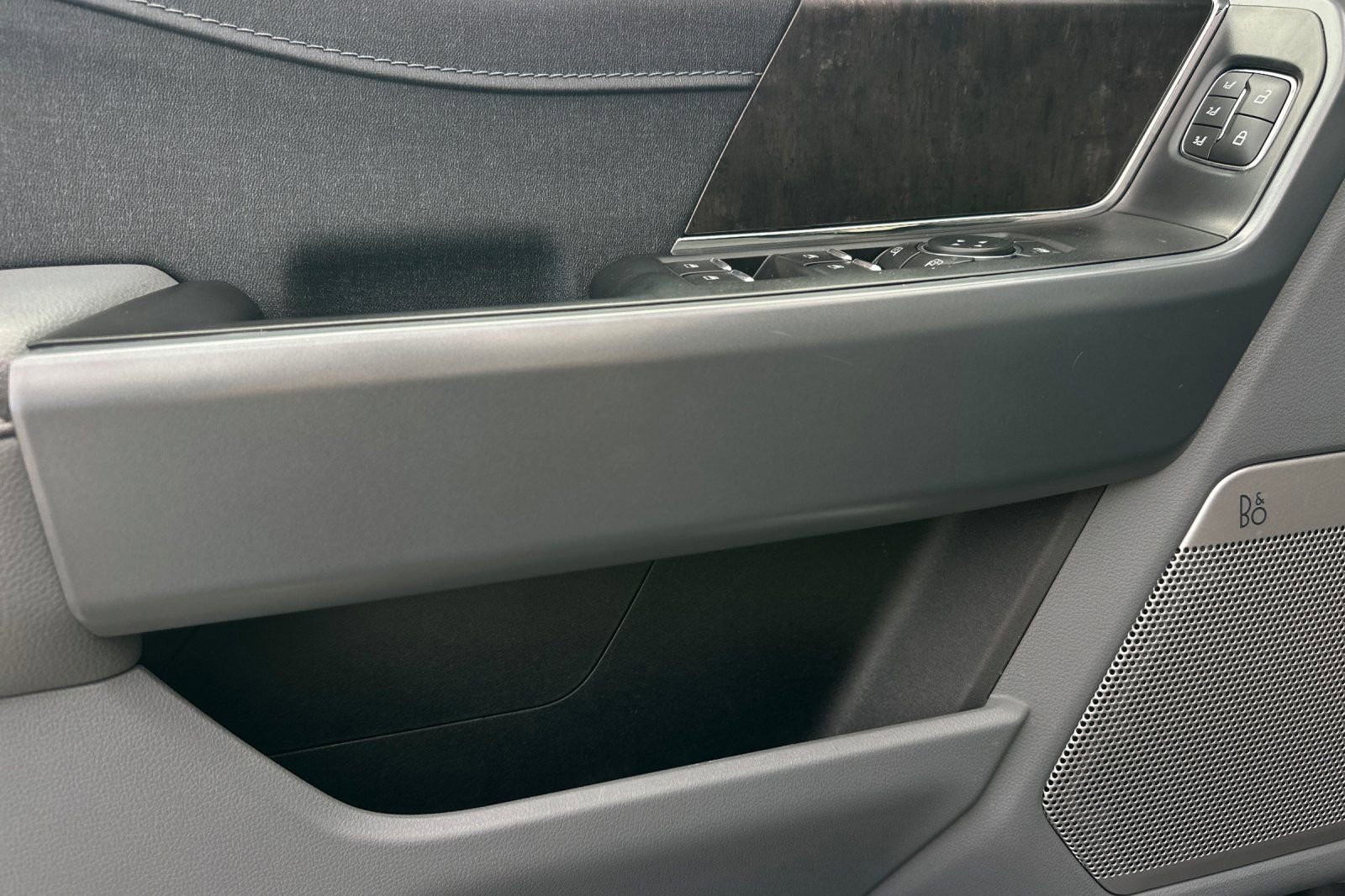 Certified 2022 Ford F150 Lariat w/ Max Trailer Tow Package image 10