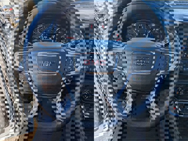 Used 2024 GMC Terrain SLE image 18