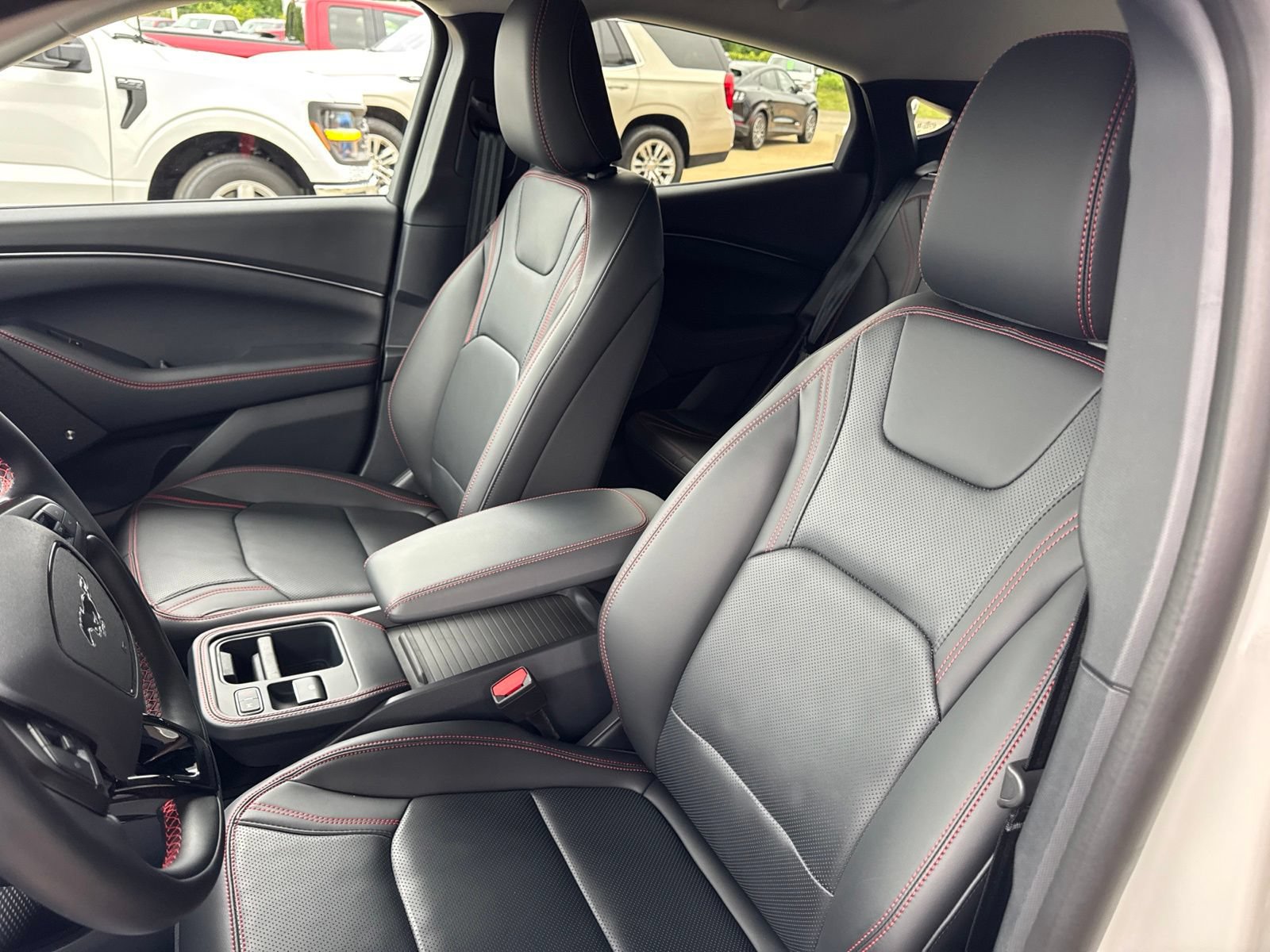 Certified 2025 Ford Mustang Mach-E Premium w/ Sport Appearance Package AWD/4WD image 23