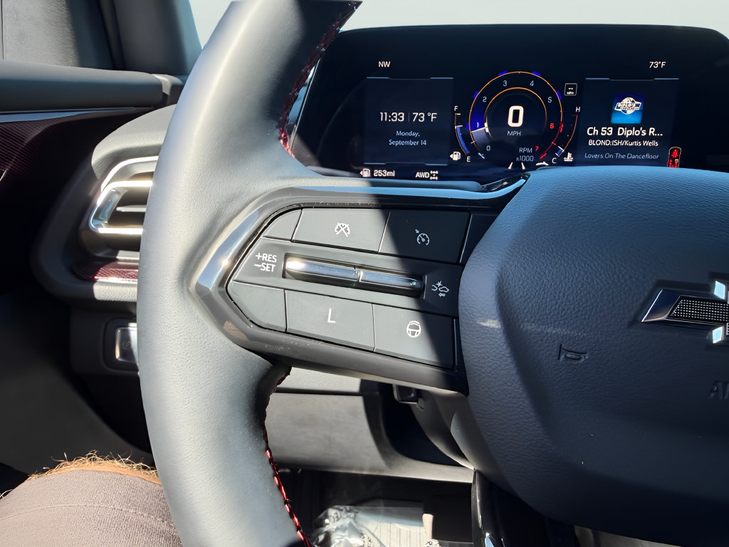 Used 2024 Chevrolet Traverse RS w/ LPO, Floor Liner Package AWD/4WD image 18
