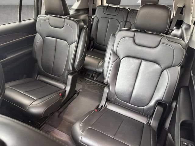 Used 2021 Jeep Grand Cherokee L Limited RWD image 23