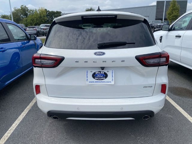 Certified 2024 Ford Escape ST-Line w/ Tech Pack #1 AWD/4WD image 6