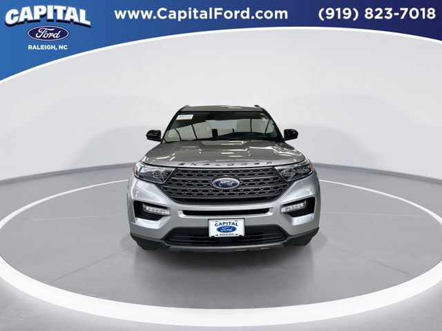 Certified 2023 Ford Explorer XLT w/ Equipment Group 202A RWD image 3