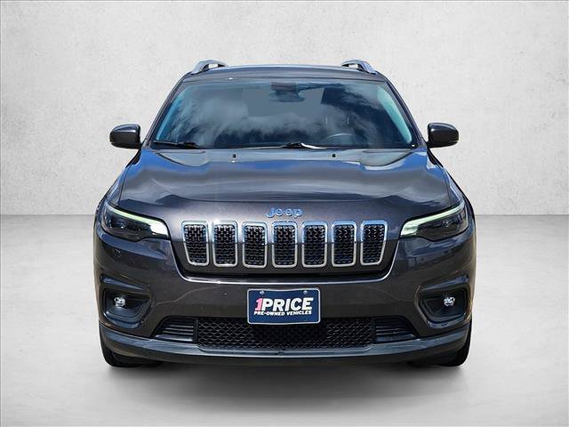 Used 2019 Jeep Cherokee Latitude Plus FWD image 2