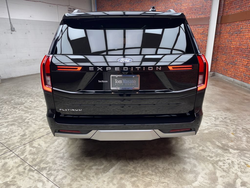 Certified 2025 Ford Expedition Platinum AWD/4WD image 5