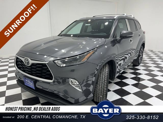 Used 2022 Toyota Highlander XLE FWD image 7
