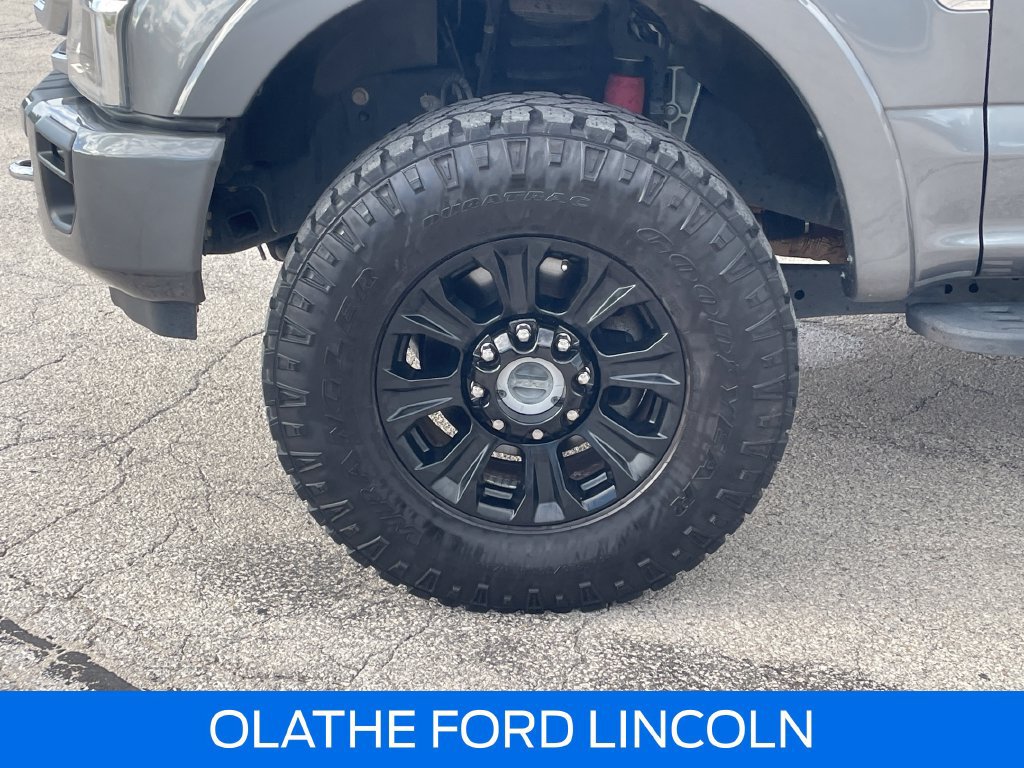 Certified 2022 Ford F250 Platinum w/ Tremor Off-Road Package AWD/4WD image 13