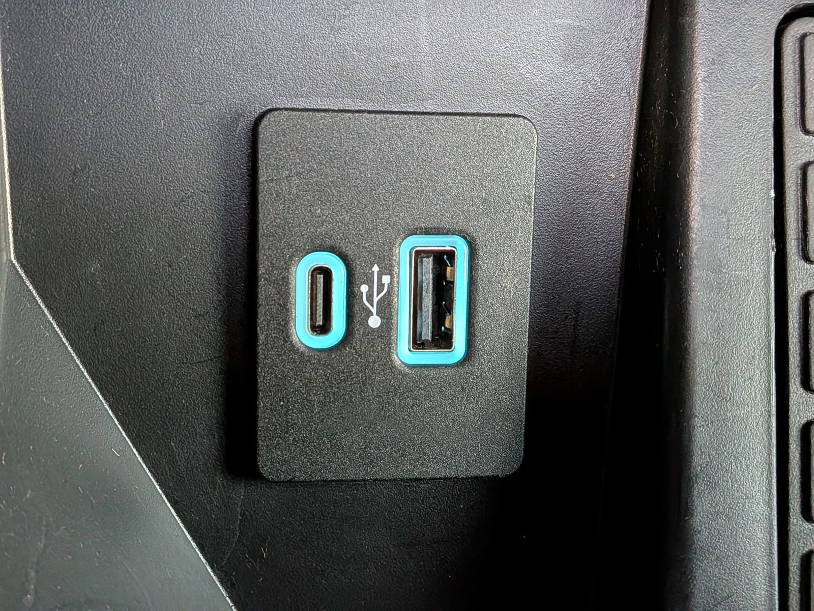 Certified 2023 Ford F150 Lariat w/ Equipment Group 502A High image 26