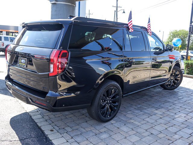 Certified 2025 Ford Expedition Max Platinum w/ Stealth Appearance Package AWD/4WD image 8